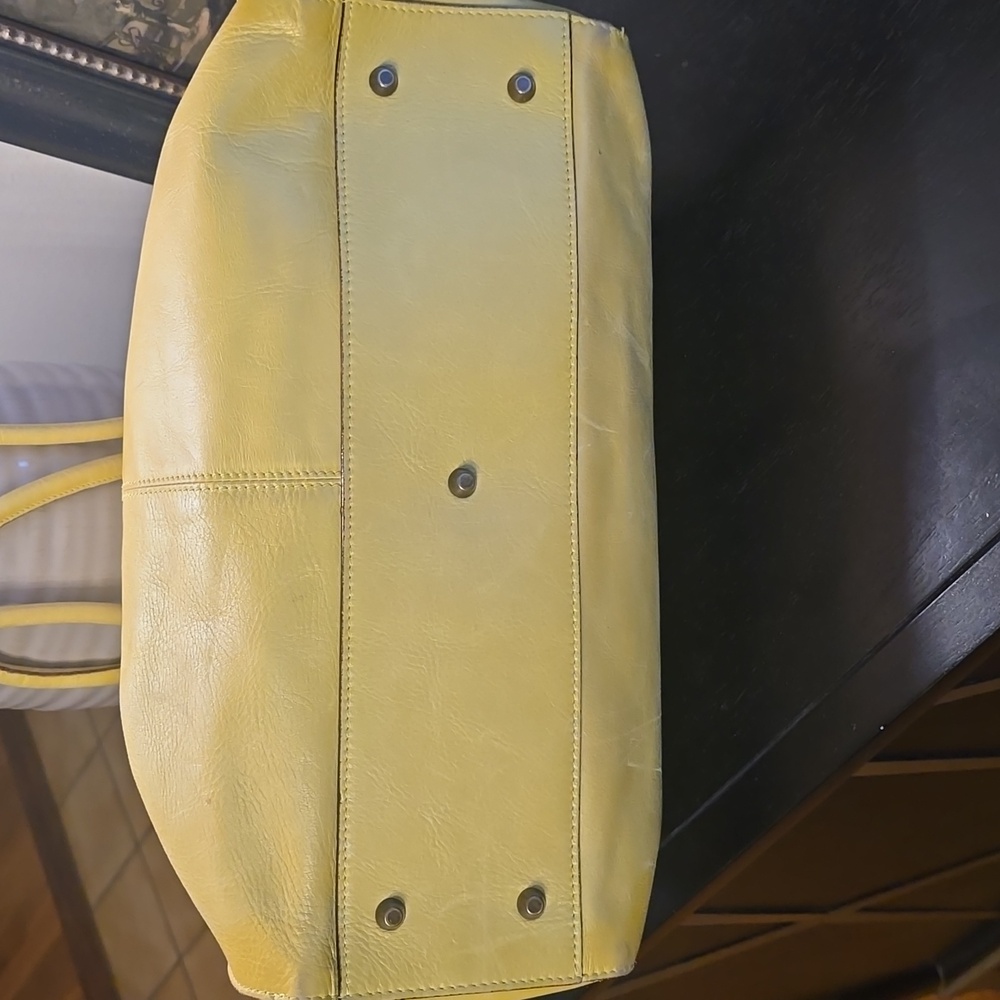 Paolo Masi Yellow Leather Tote Bag - Picture 7 of 17